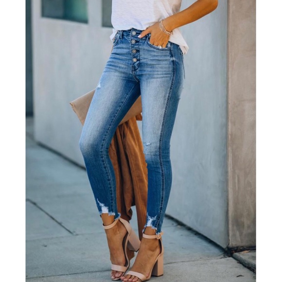 KanCan High Waisted Frayed Ankle Skinny Medium Washed Jeans Women’s Sizes NWT - Picture 2 of 13